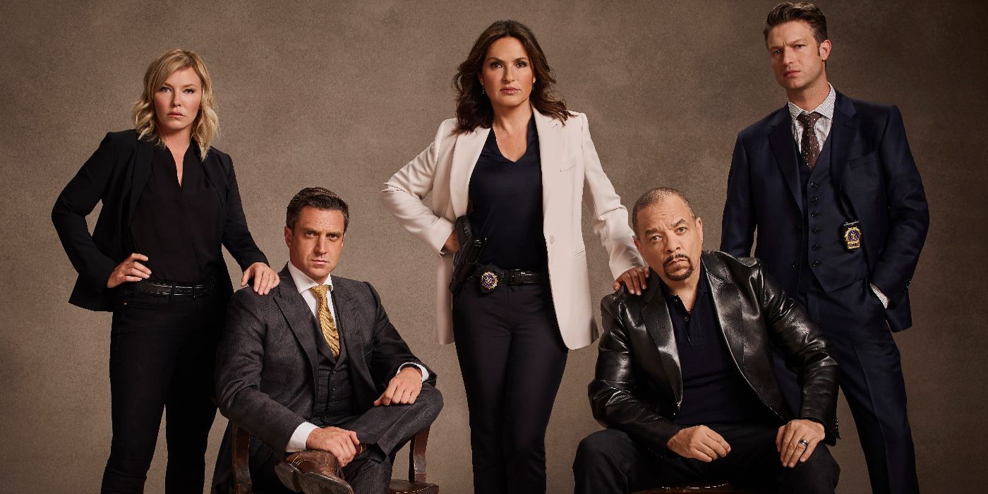 The cast of Law & Order: SVU poses together