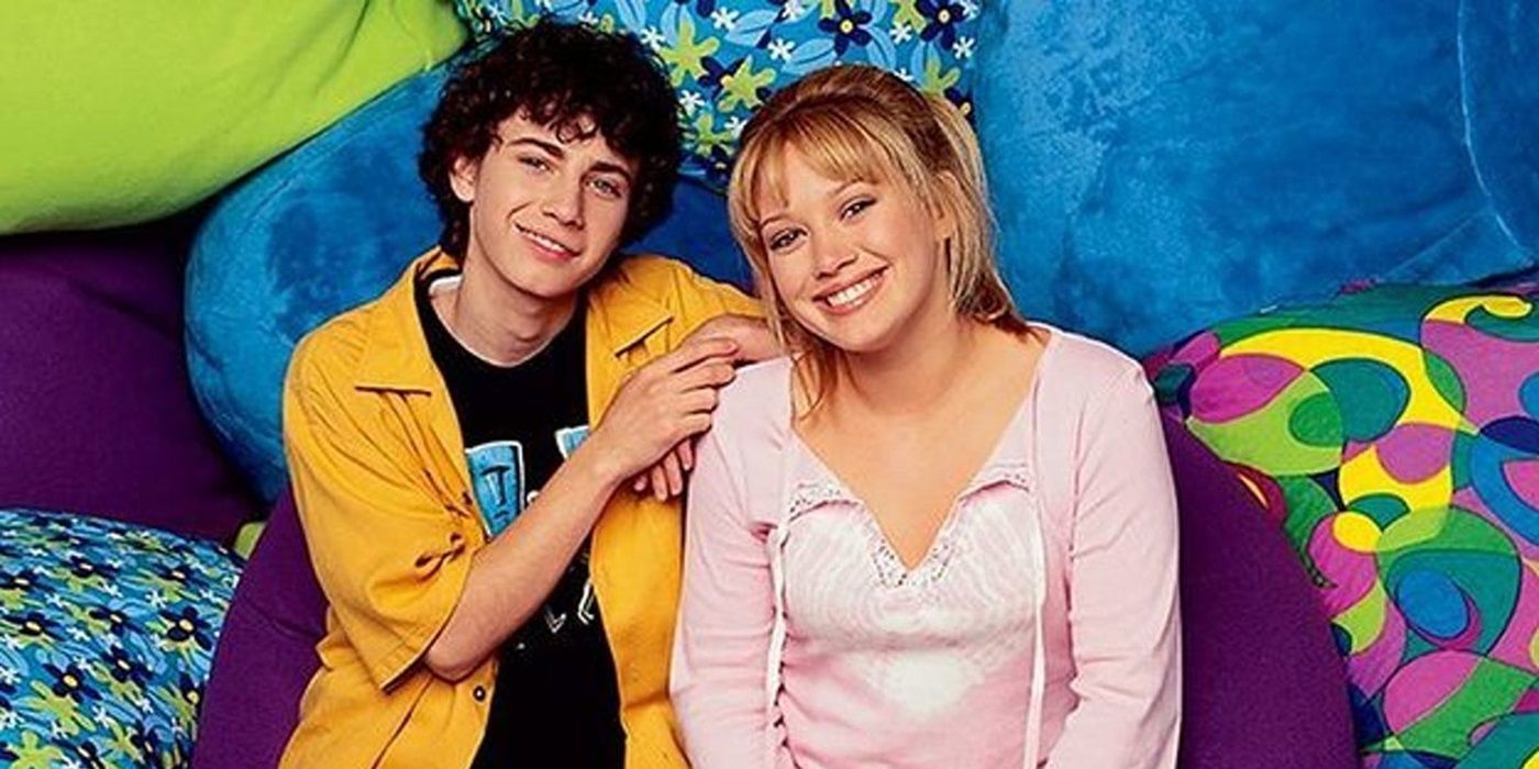 Lizzie McGuire and Gordo smiling.