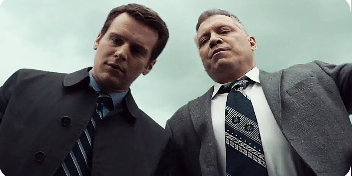 Jonathan Groff as Holden Ford and Holt McCallany as Bill Tench in Mindhunter