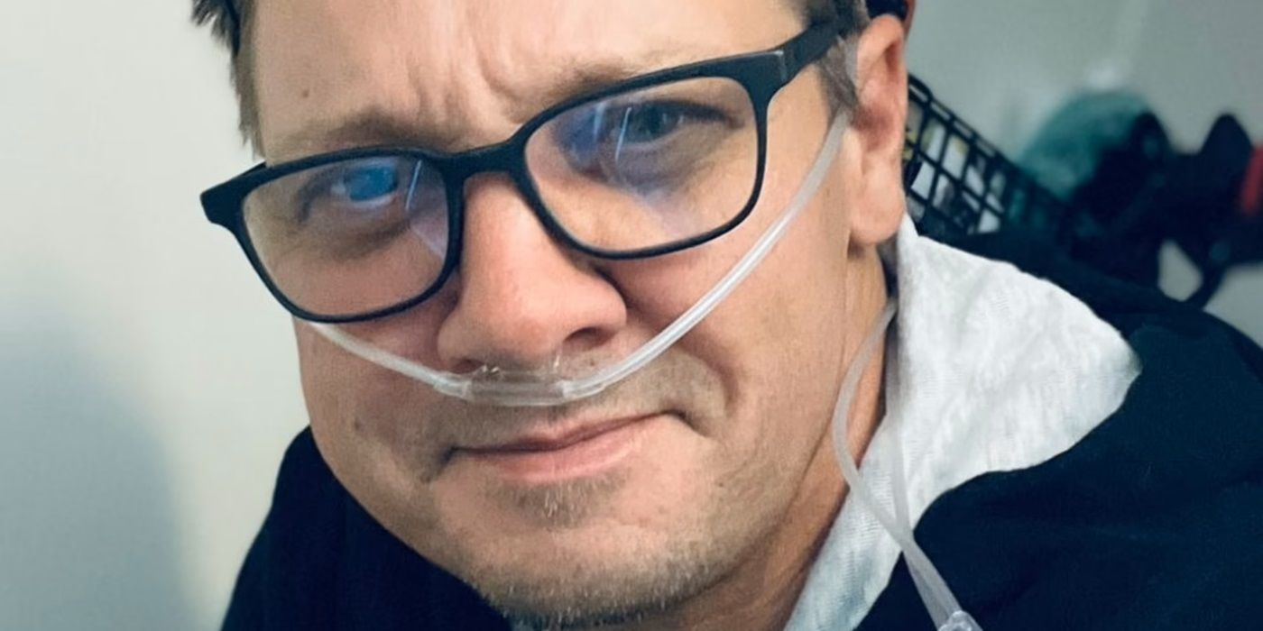 Jeremy Renner takes a selfie during his recovery.