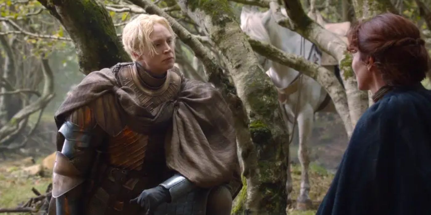 Brienne swears her fealty to Catelyn Stark