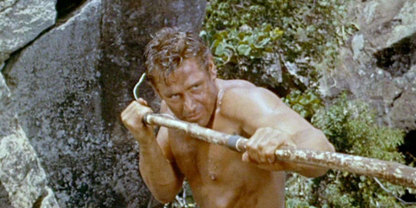 Tarzan empunhando uma lança na maior aventura de Tarzan