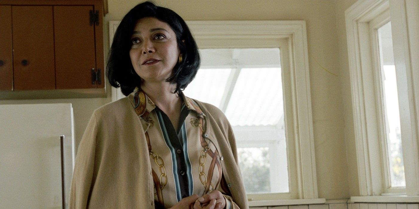 Shohreh Aghdashloo in House of Sand and Fog