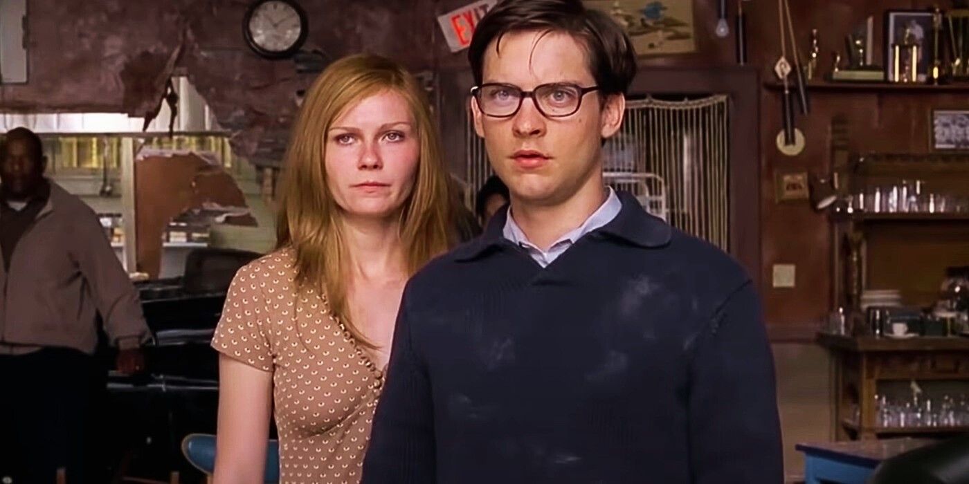 Kirsten Dunst and Tobey Maguire in Spider-Man 2.