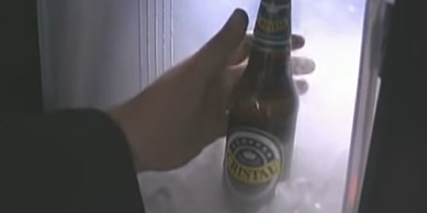 Hand reaching for beer in Chile Star Wars ad