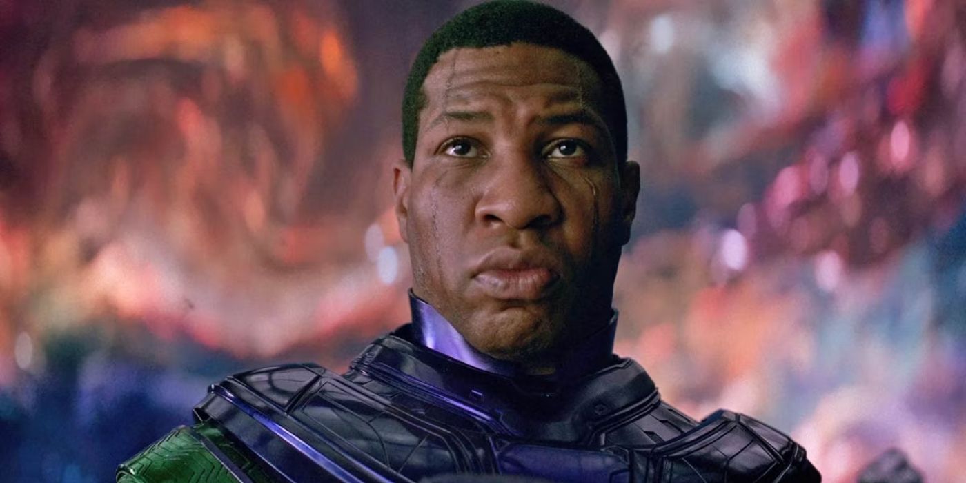 Jonathan Majors in his green and purple armor as Kang the Conqueror in Ant-Man and the Wasp: Quantumania