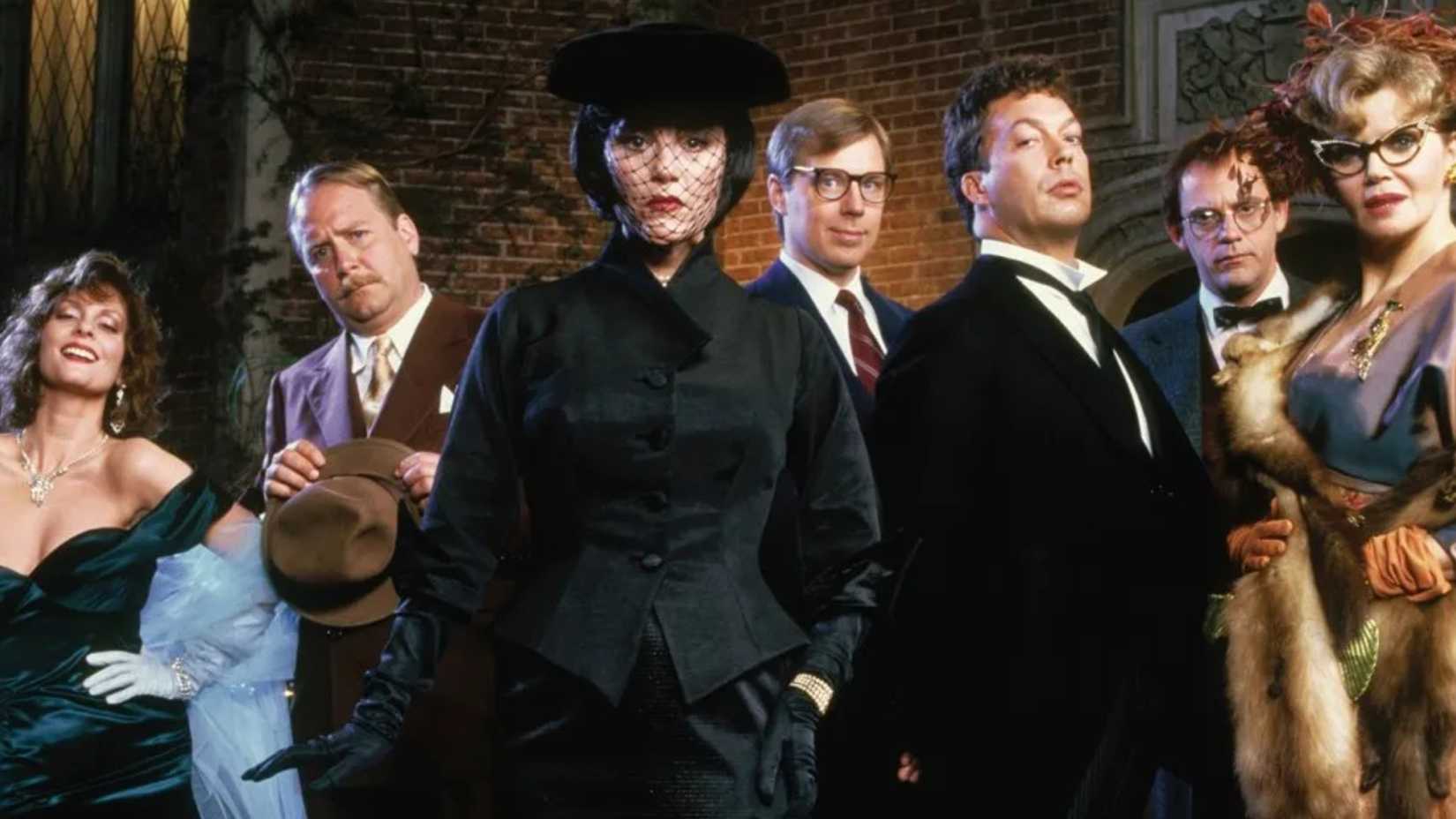 The illustrious guests posing in the film, Clue (1985)