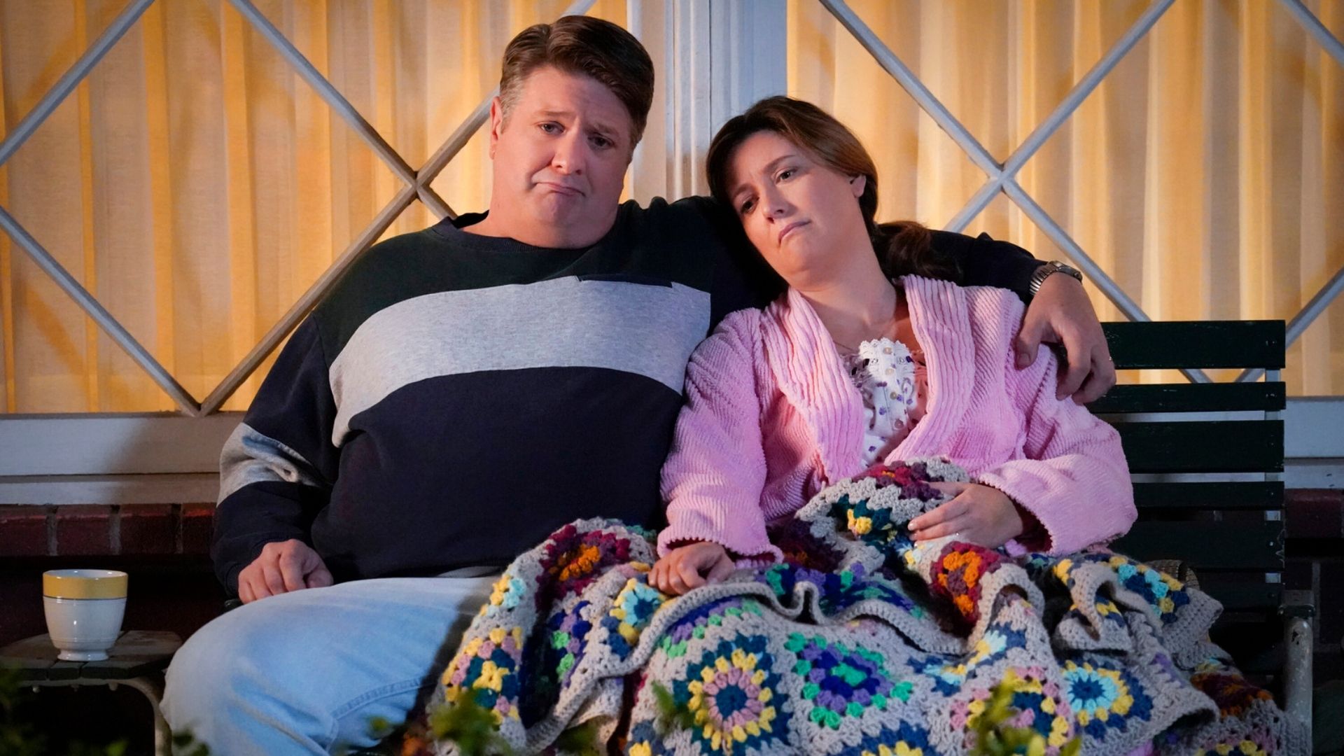 Zoe Perry and Lance Barber as Mary and George in Young Sheldon