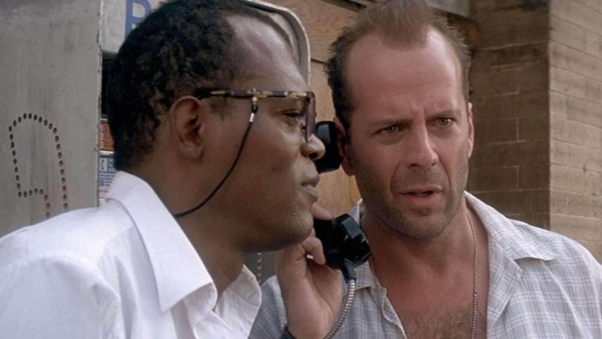 Bruce Willis and Samuel L. Jackson in Die Hard with a Vengeance