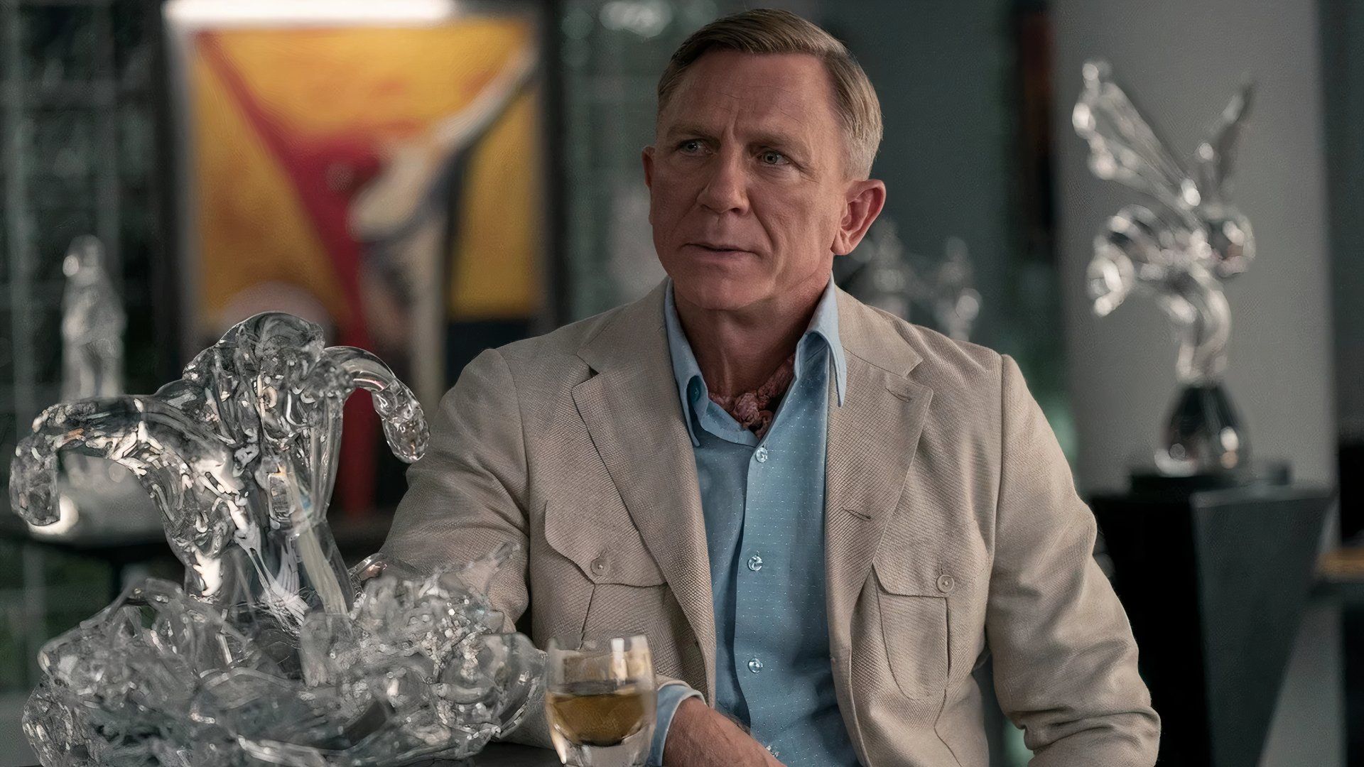 Daniel Craig Wants a Proper Knives Out 3 Theatrical Release From Netflix