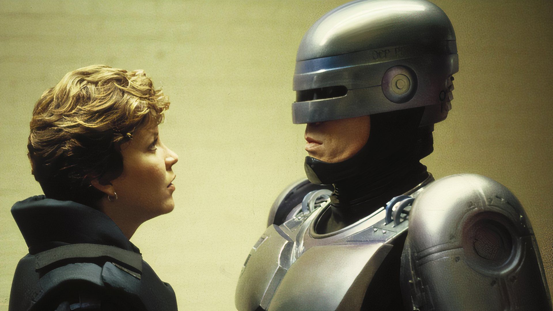 Peter Weller and Nancy Allen in Robocop