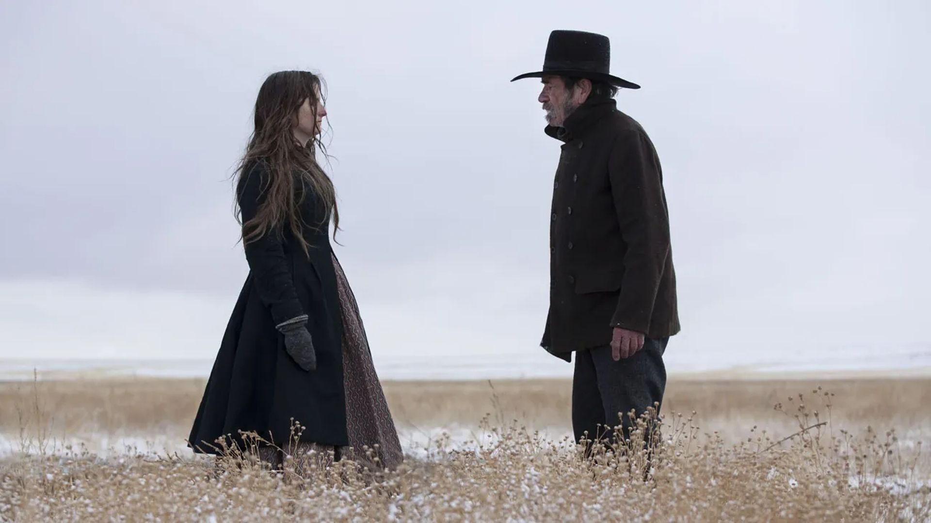 Arabella and George face off in a field in The Homesman