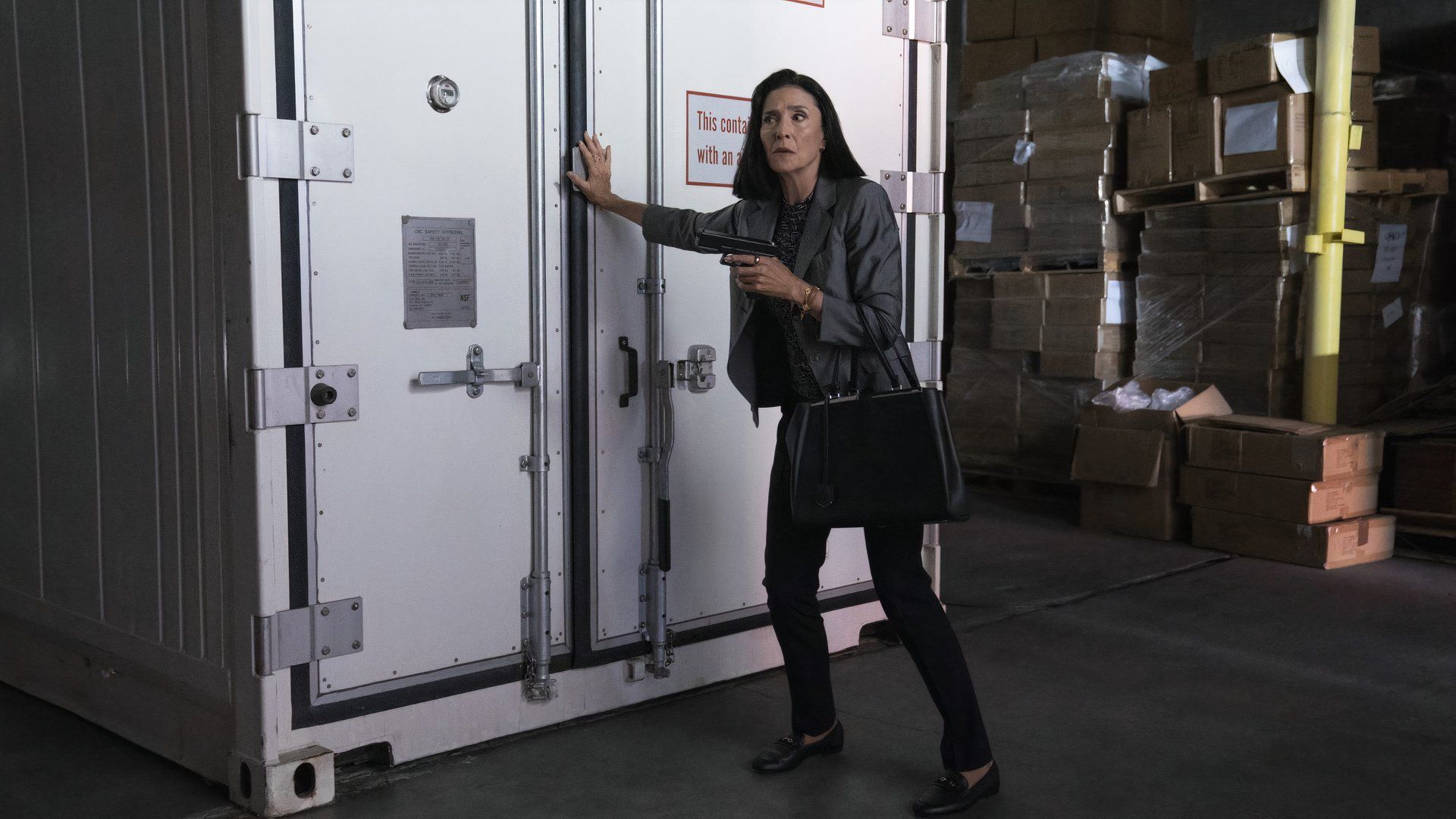 Honey touches a shipping container in Bosch: Legacy