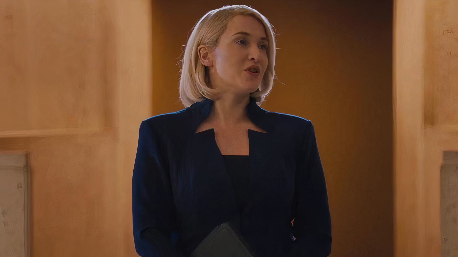 Kate Winslet Reveals Offensive 'Advice' She Received on the Set of Her New Film