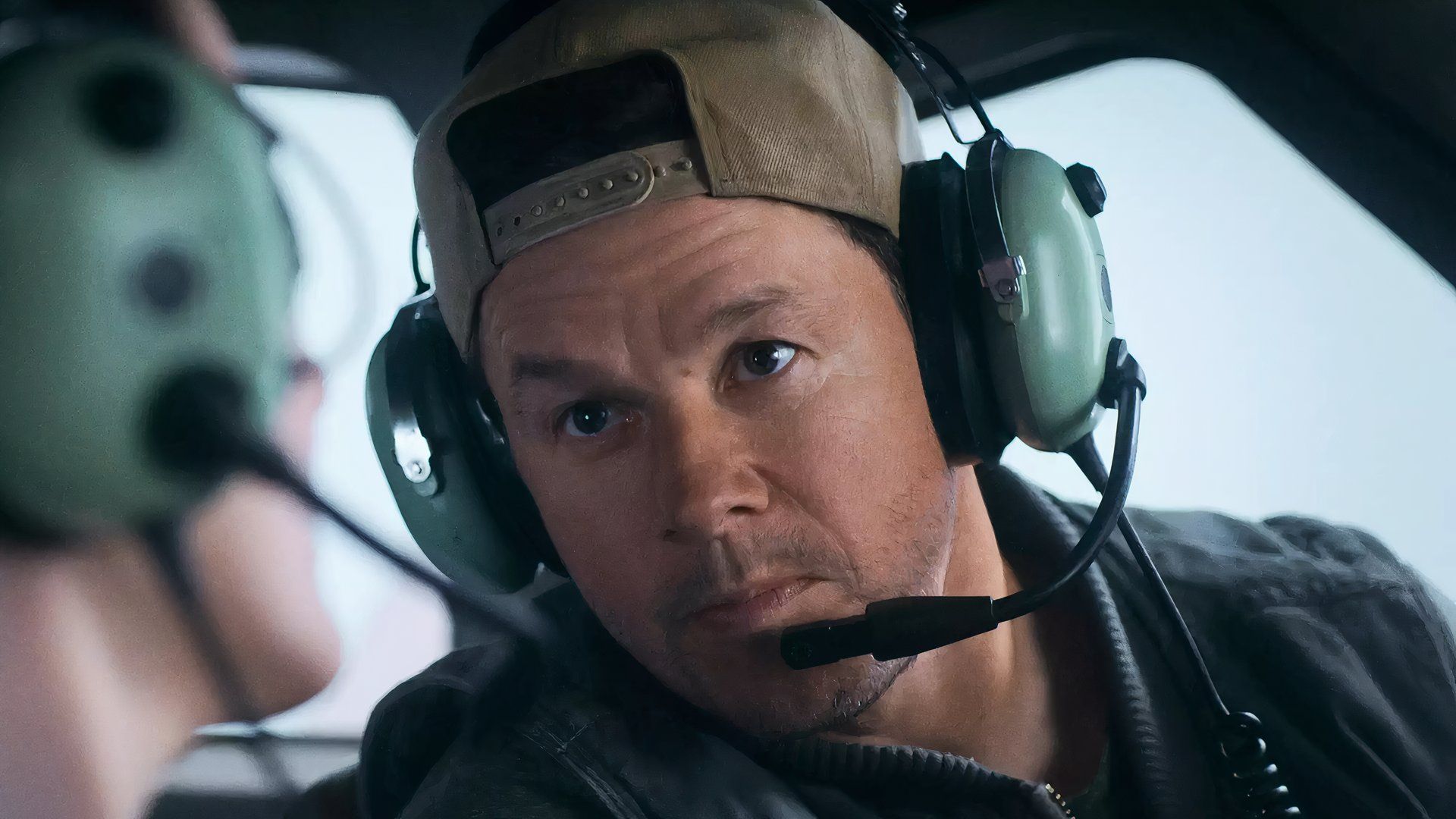 Mel Gibson's Mark Wahlberg-Starring Movie Flight Risk Gets Release Delay