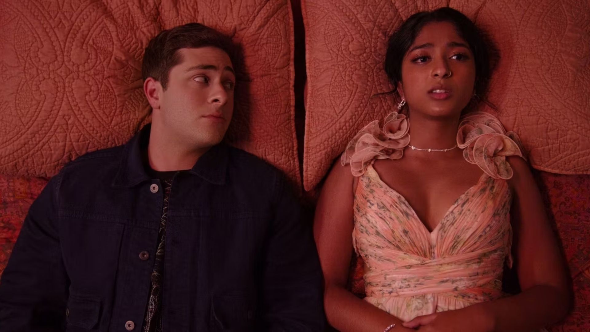 Jaren Lewison and Maitreyi Ramakrishnan in Never Have I Ever