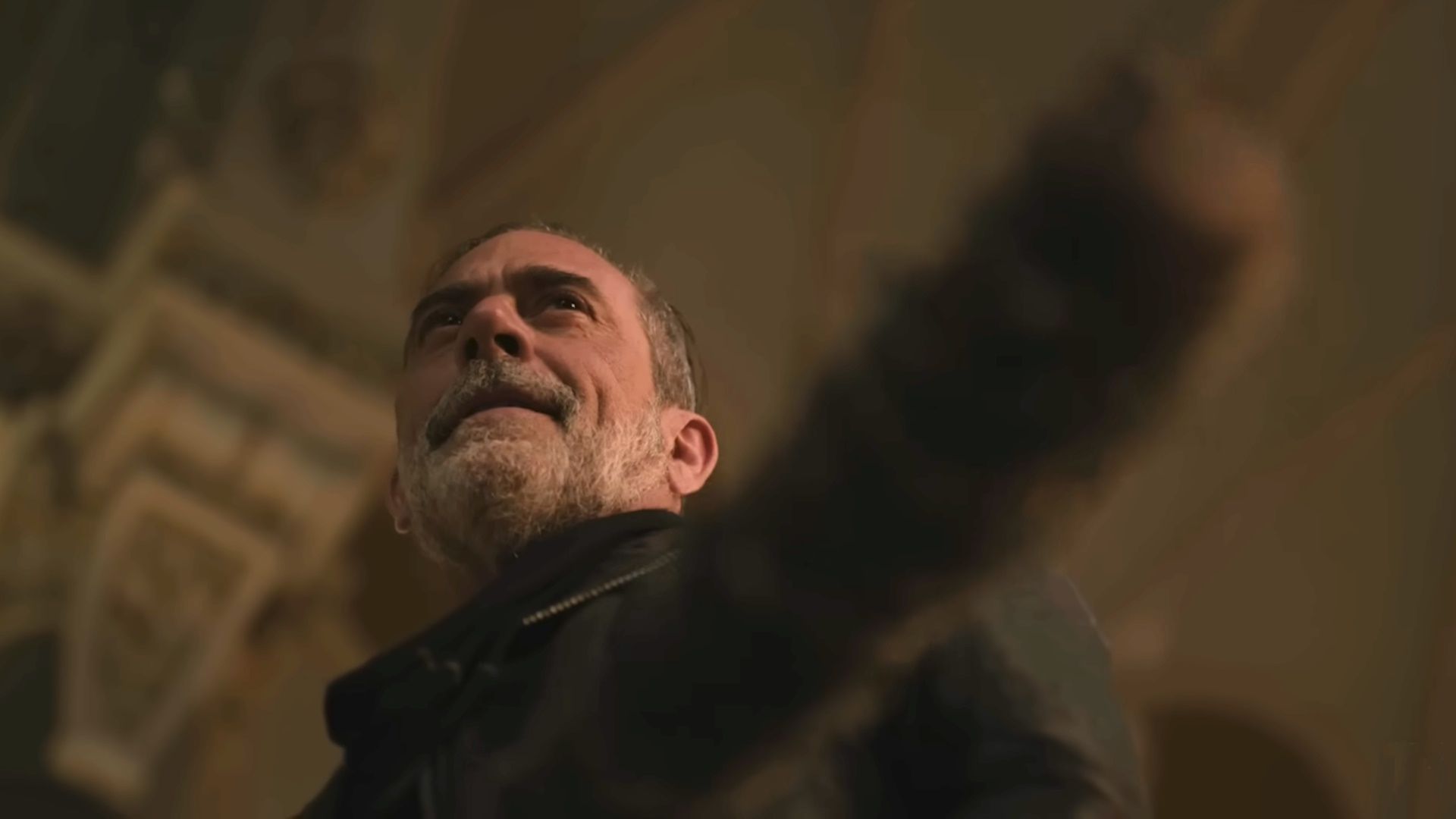 Jeffrey Dean Morgan's Negan Brings Lucille Back to Bat in TWD Dead City ...