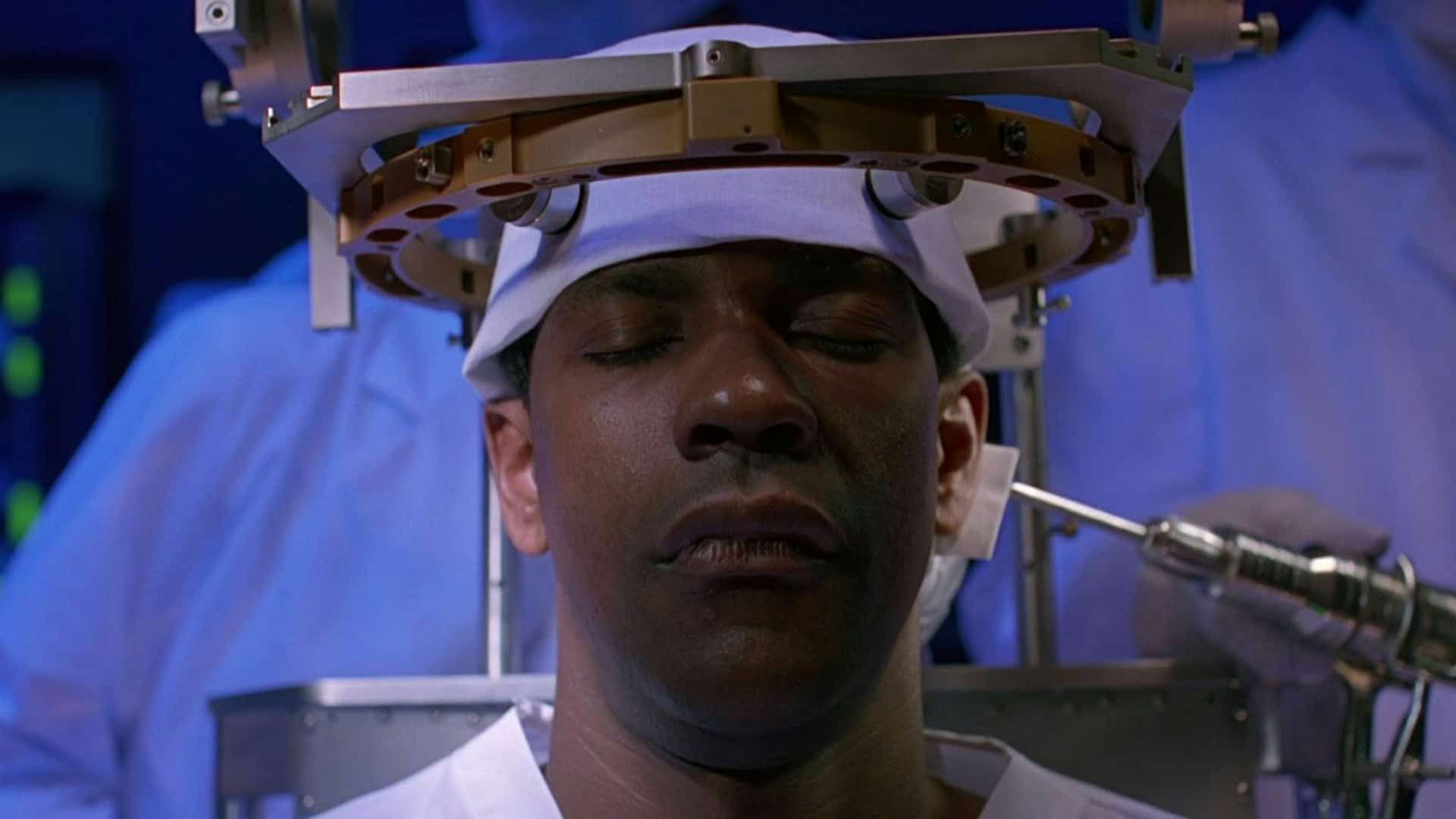 Why Denzel Washingtons Sci-Fi Film Virtuosity Was a Box Office Bomb