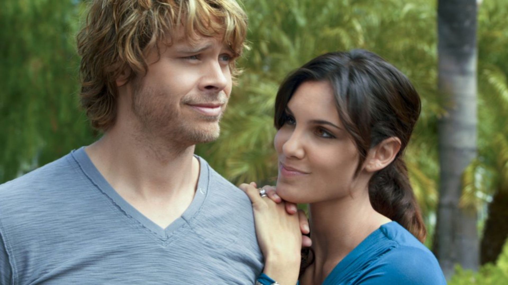 Kensi lovingly looks at Deeks in NCIS: Los Angeles