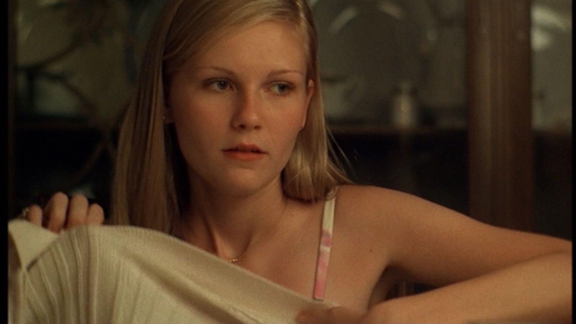 Kirsten Dunst Surprises Fans & Recreates Her Bring It On Cheer