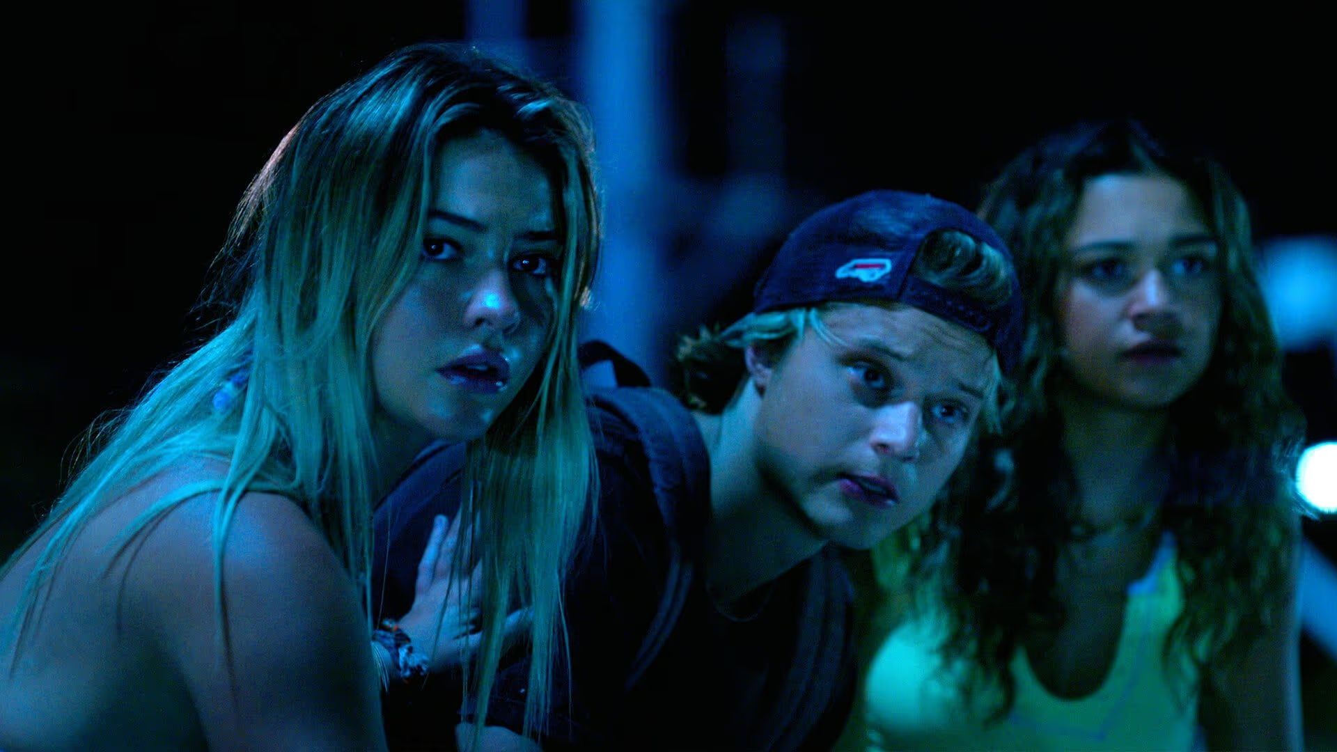 Madelyn Cline, Rudy Pankow, and Madison Bailey in season 3 episode 5 of Outer Banks