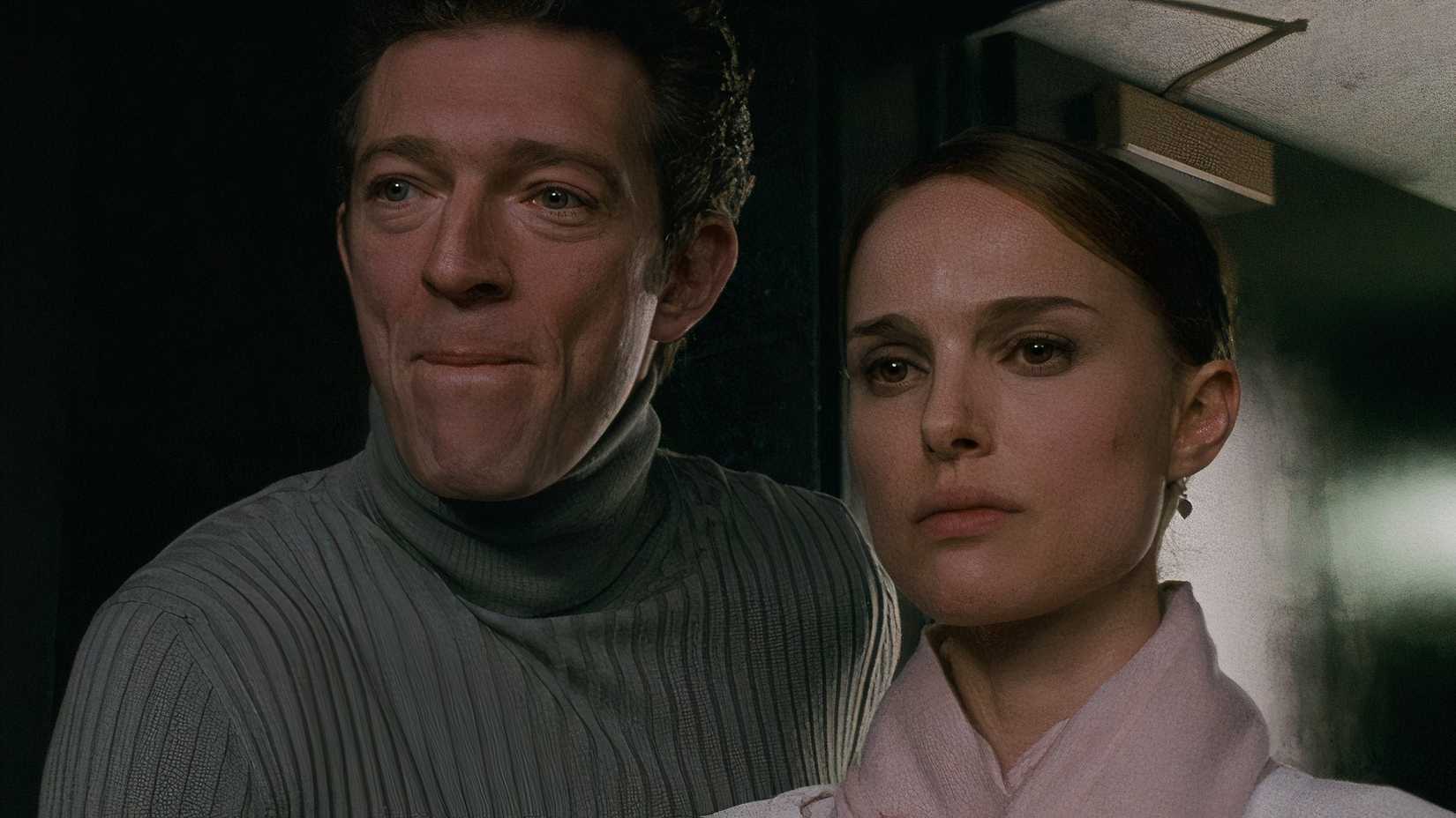 Natalie Portman as Nina Sayers and Vincent Cassel as Thomas Leroy in Black Swan (2010)