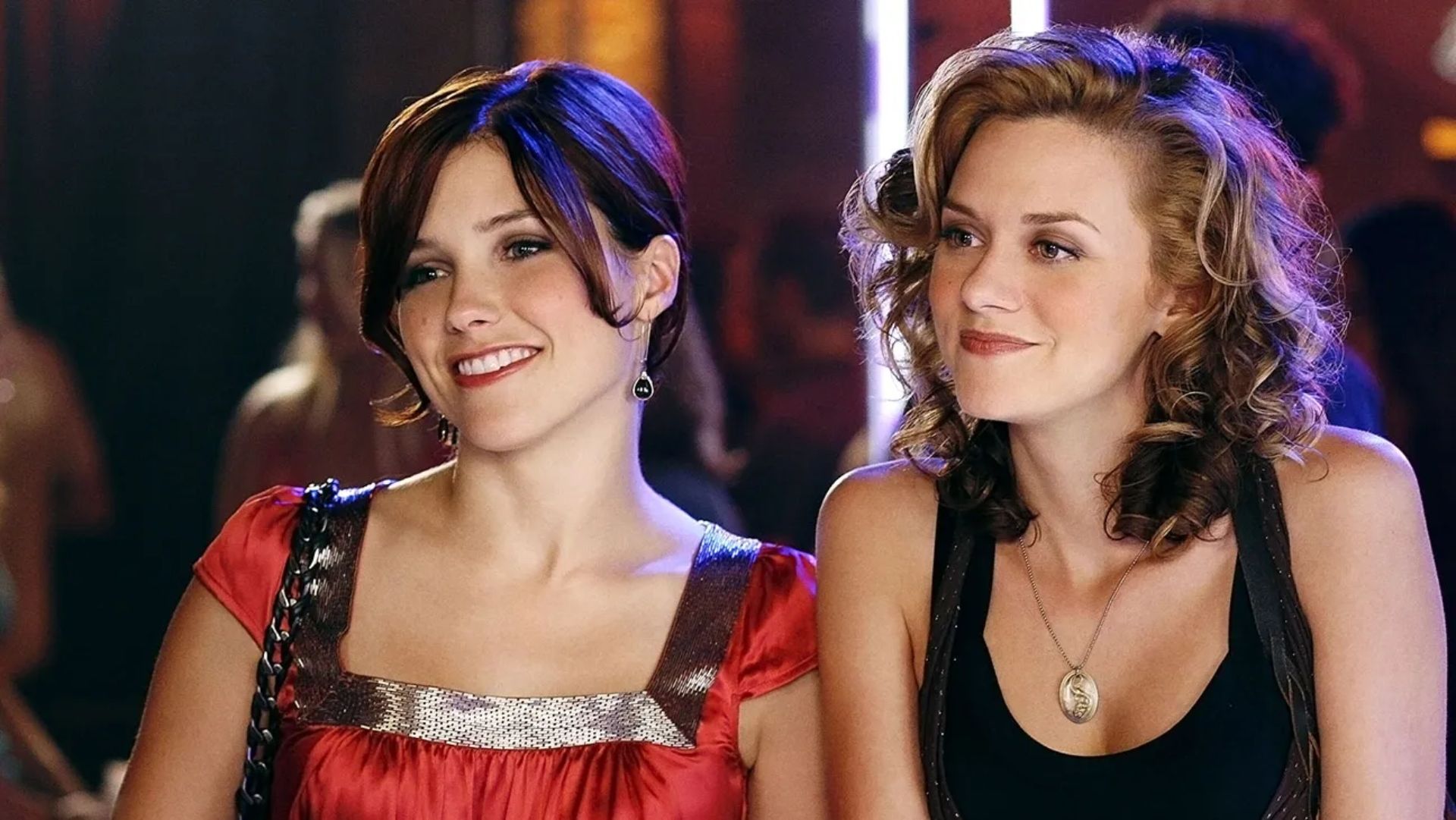 One Tree Hill Sequel Show with Sophia Bush & Hilarie Burton to Hit Netflix