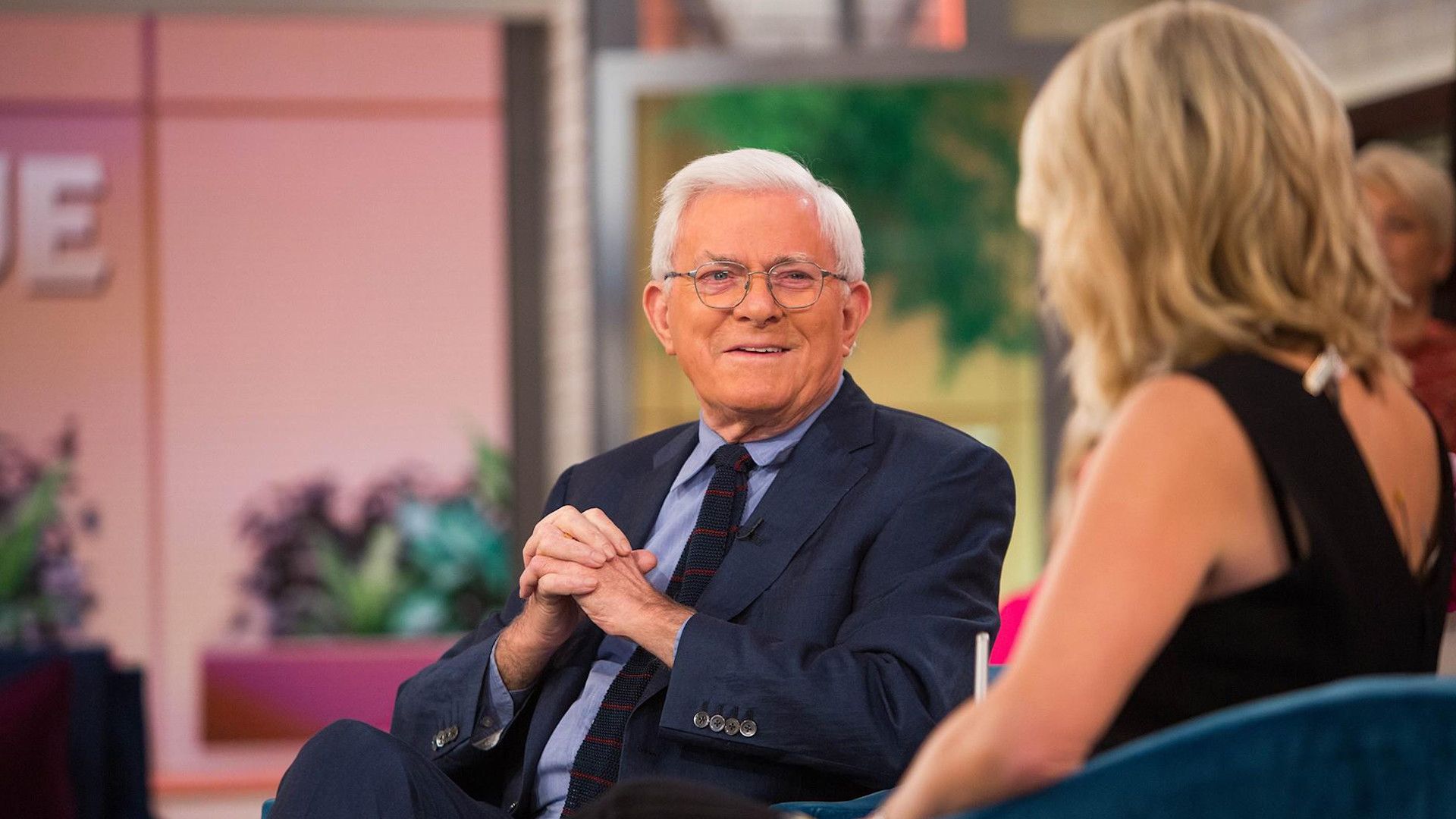 Talk Show Host Pioneer Phil Donahue Dies at 88