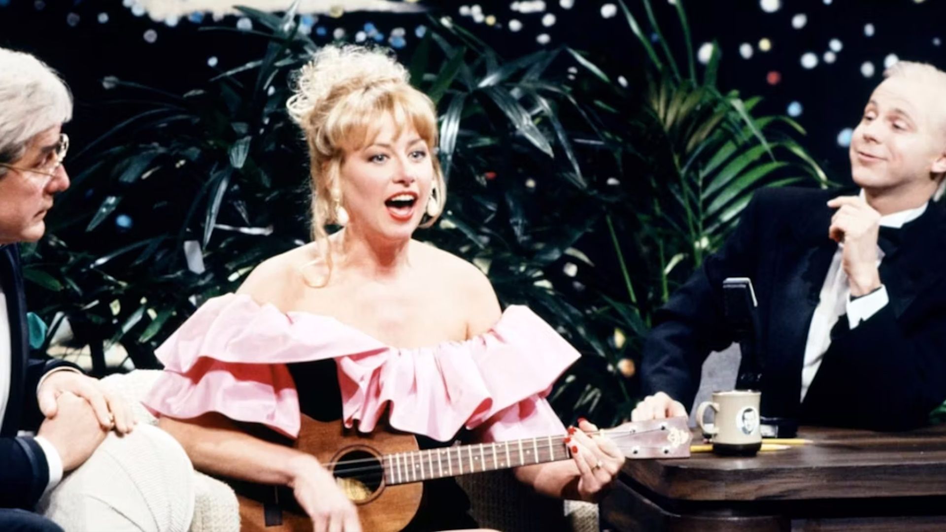 victoria jackson in a saturday night live sketch with phil hartman and dana carvey