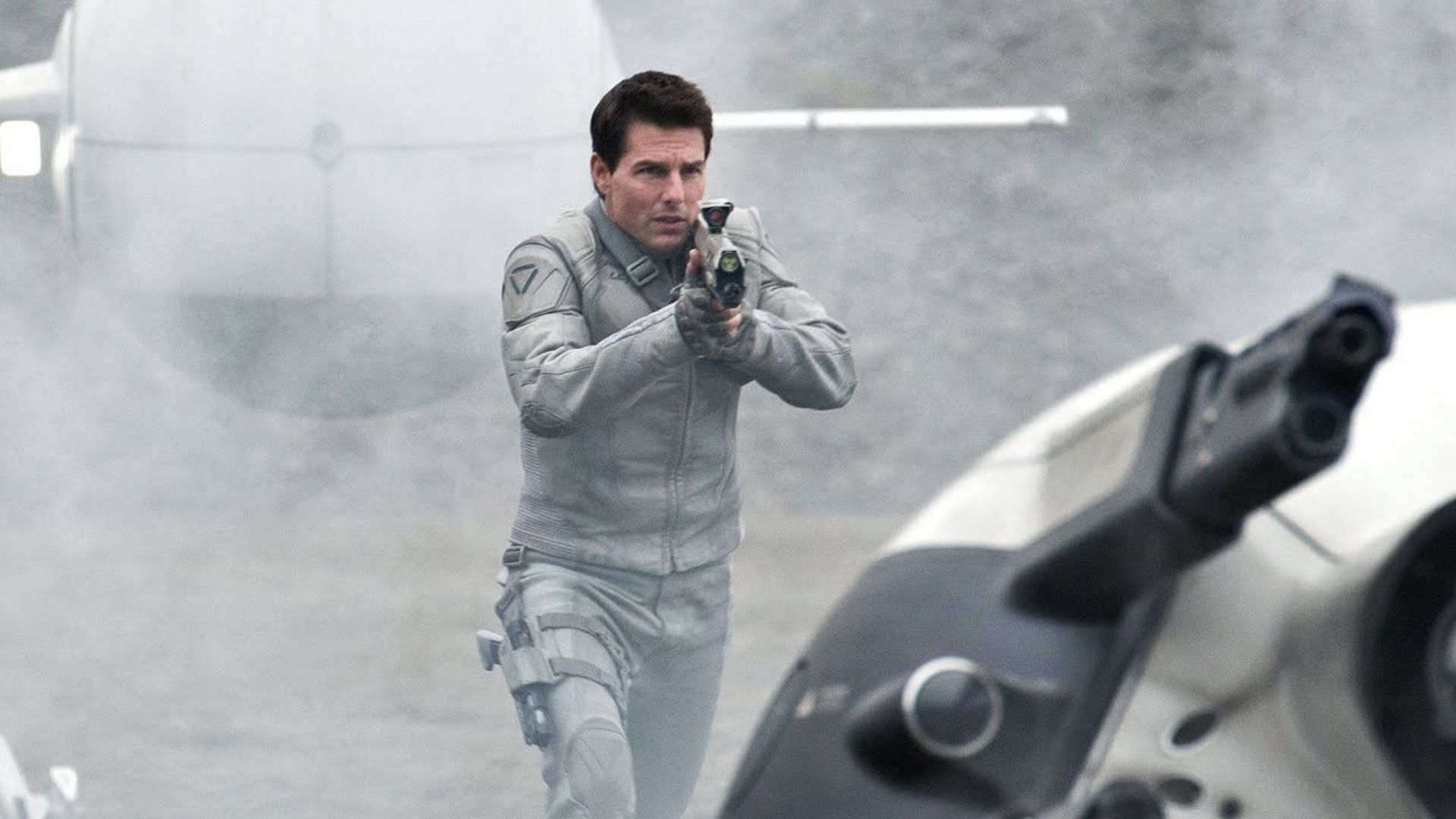 Oblivion with Tom Cruise and Morgan Freeman is Streaming on Netflix in November