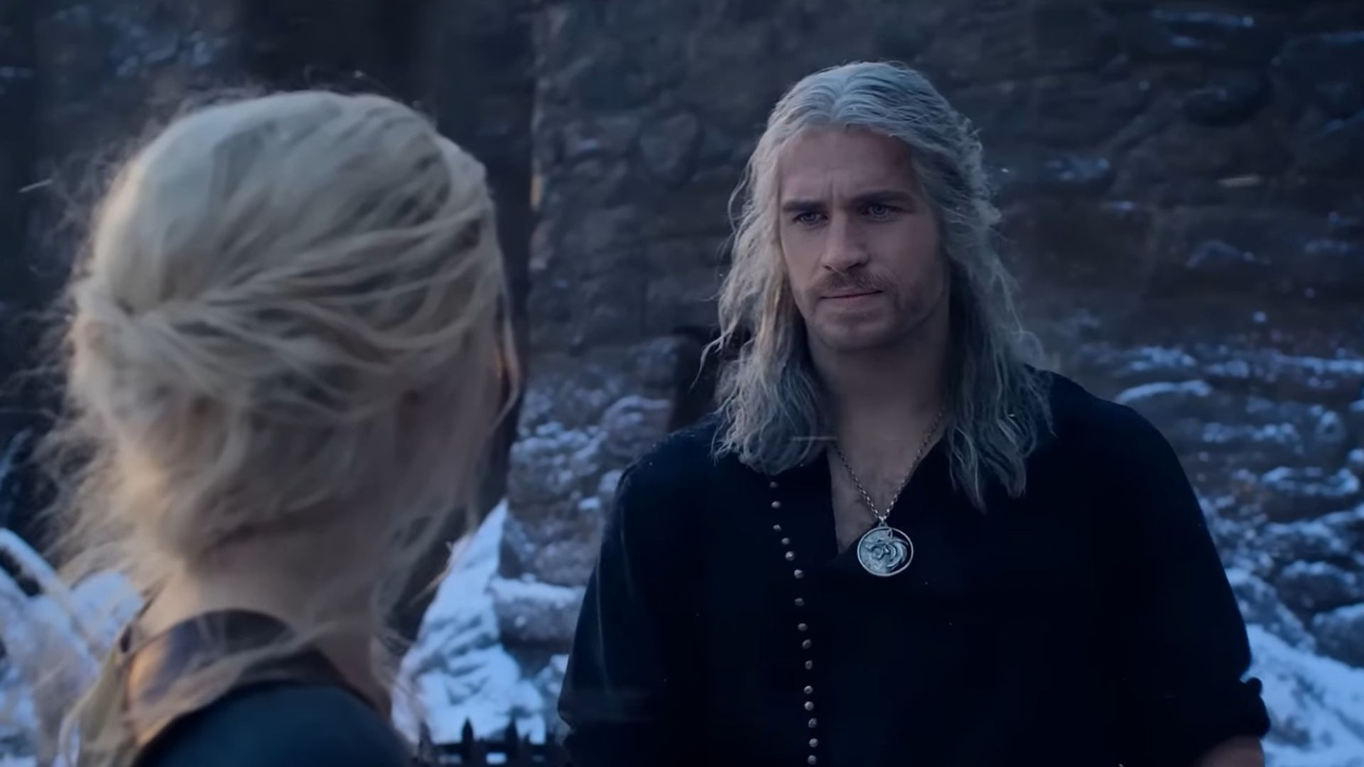 Liam Hemsworths Lonely Planet Role Is Nothing Like The Witchers Geralt