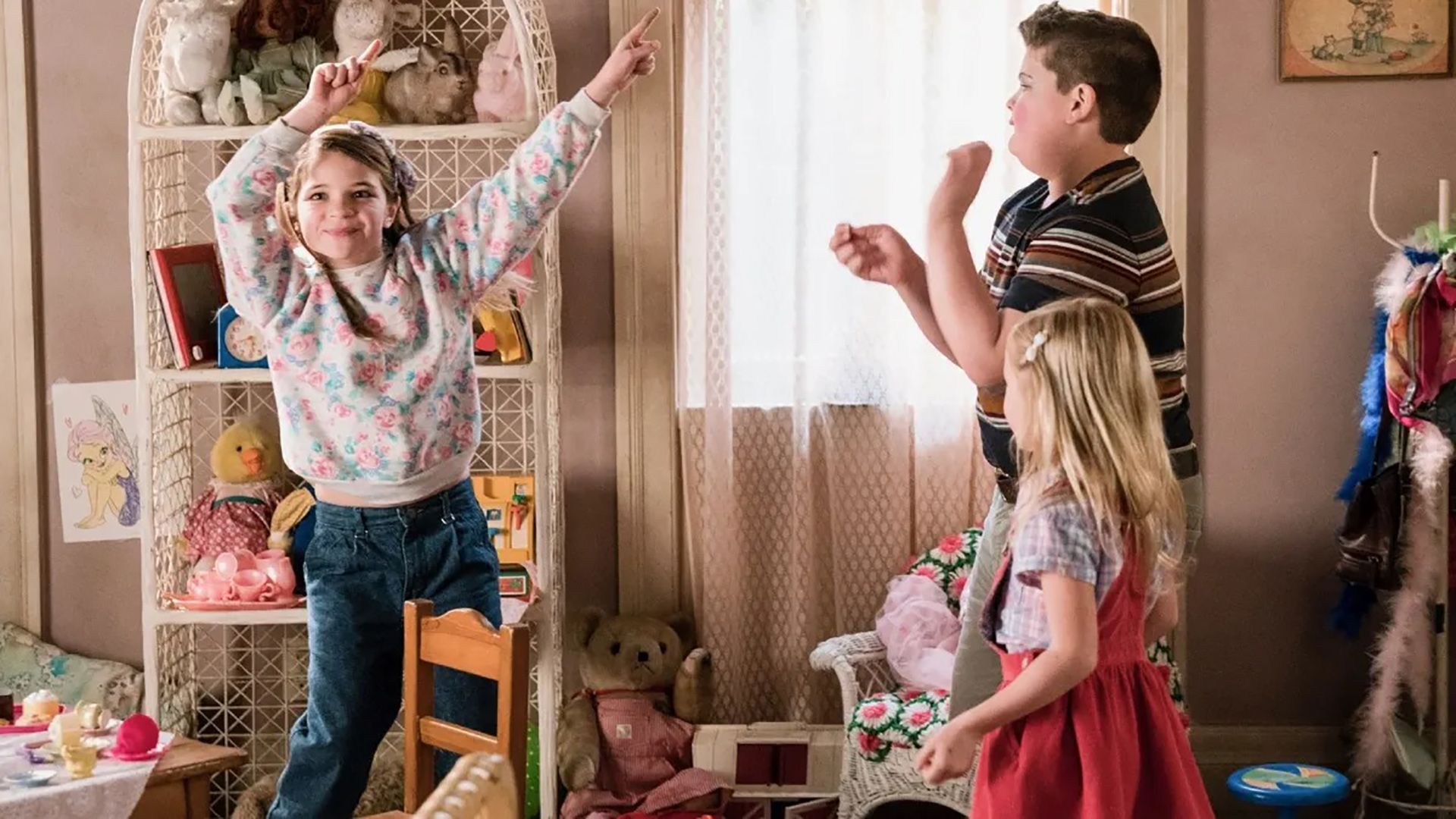 Missy dancing and playing with Billy and Bobbi on Young Sheldon