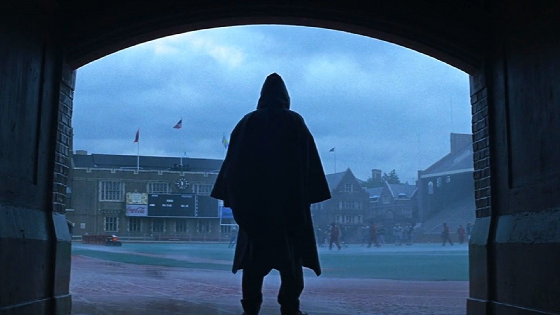 Bruce Willis Unorthodox Superhero Movie Unbreakable Is Now Streaming on Hulu