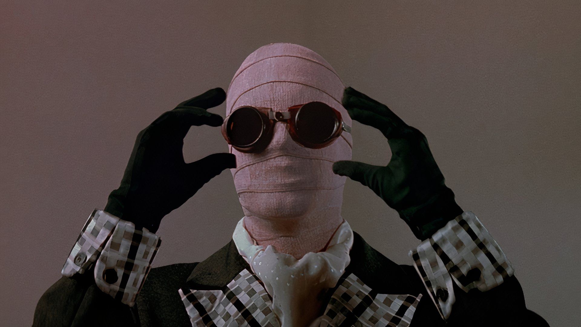 John Carpenter Hated Chevy Chase but Their Invisible Man Movie Is Good