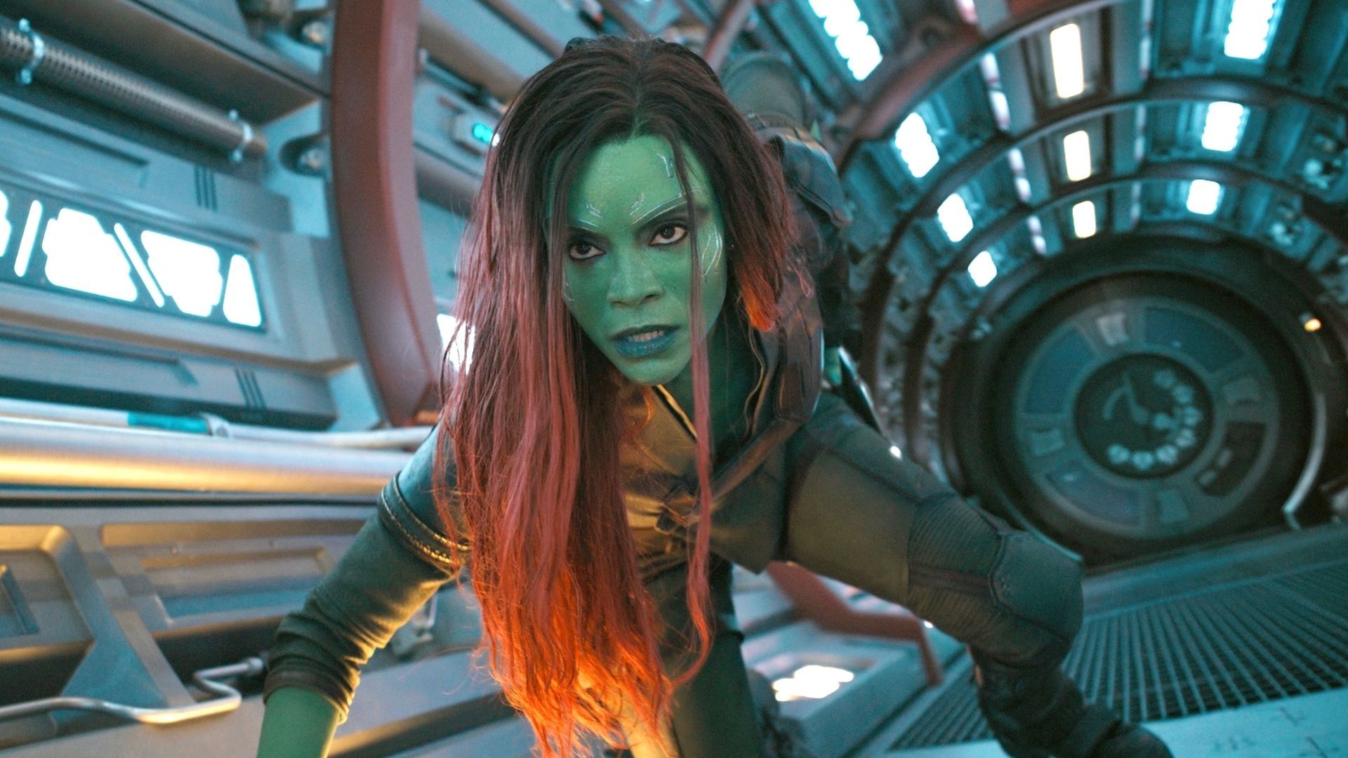 MCU Star Zoe Saldaa Reveals Why She Wants to Reshoot the Avengers Movies