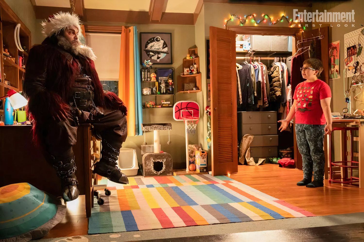 First Look at Farrelly Brothers' Christmas Comedy, Dear Santa, with Jack Black as Satanta