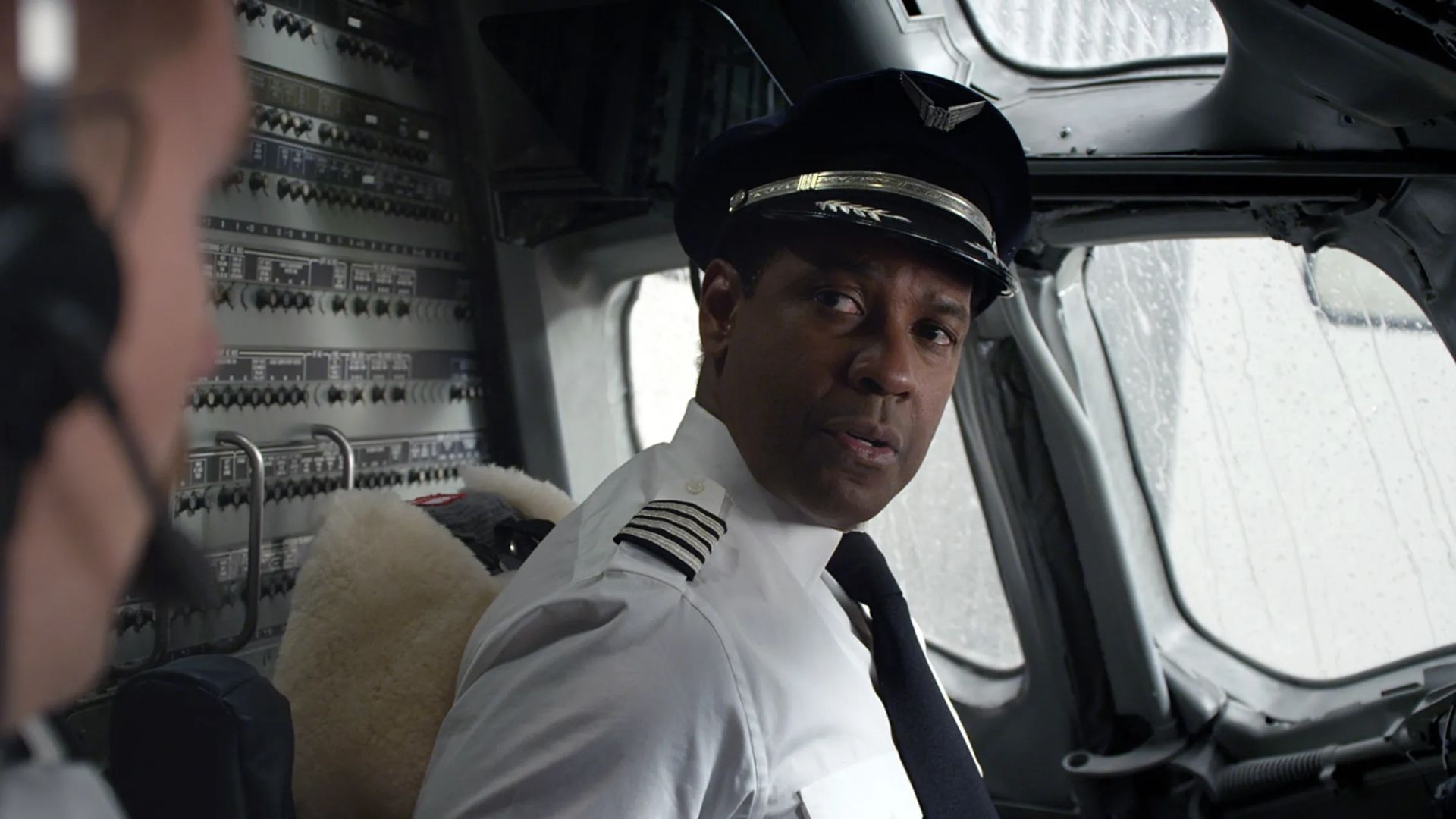 The Denzel Washington Action-Thriller Flight Is Now Streaming on Paramount+