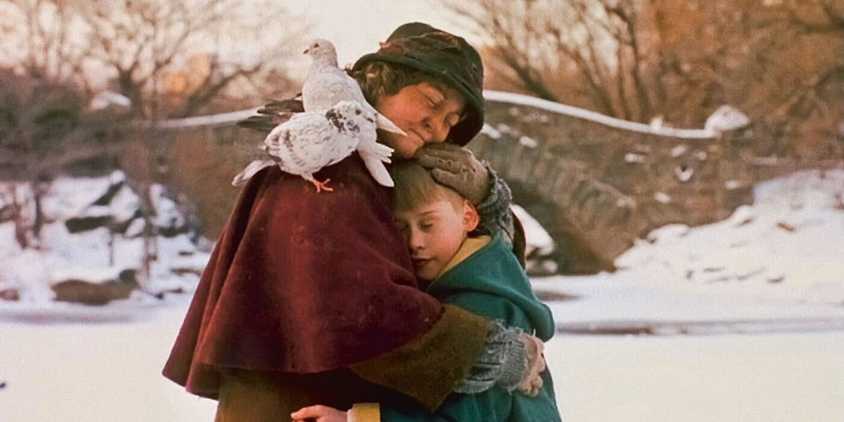 Home Alone 2's Pigeon Lady and Kevin Hug