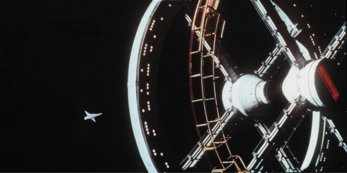 Spinning circular space station in the movie 2001 A Space Odyssey