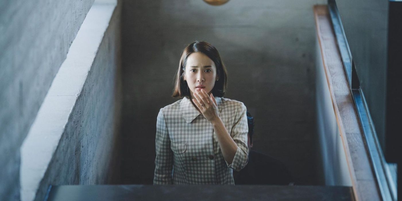 Cho Yeo-jeong as Park Yeon-kyo looking horrified in 'Parasite'