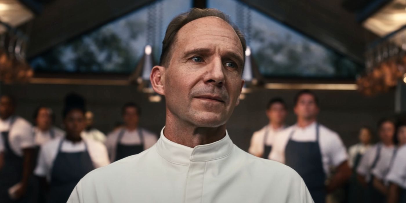 Ralph Fiennes in the Menu