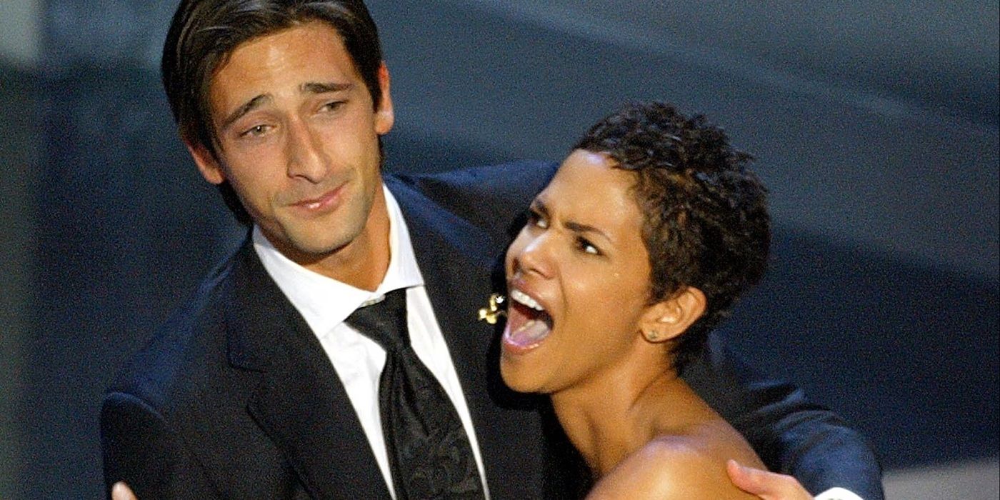 Adrien Brody and Halle Berry at the Oscars in 2003.