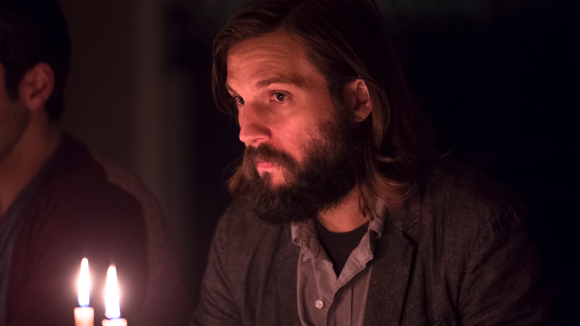 Will (Logan Marshall-Green) sits down to dinner in The Invitation (2015)