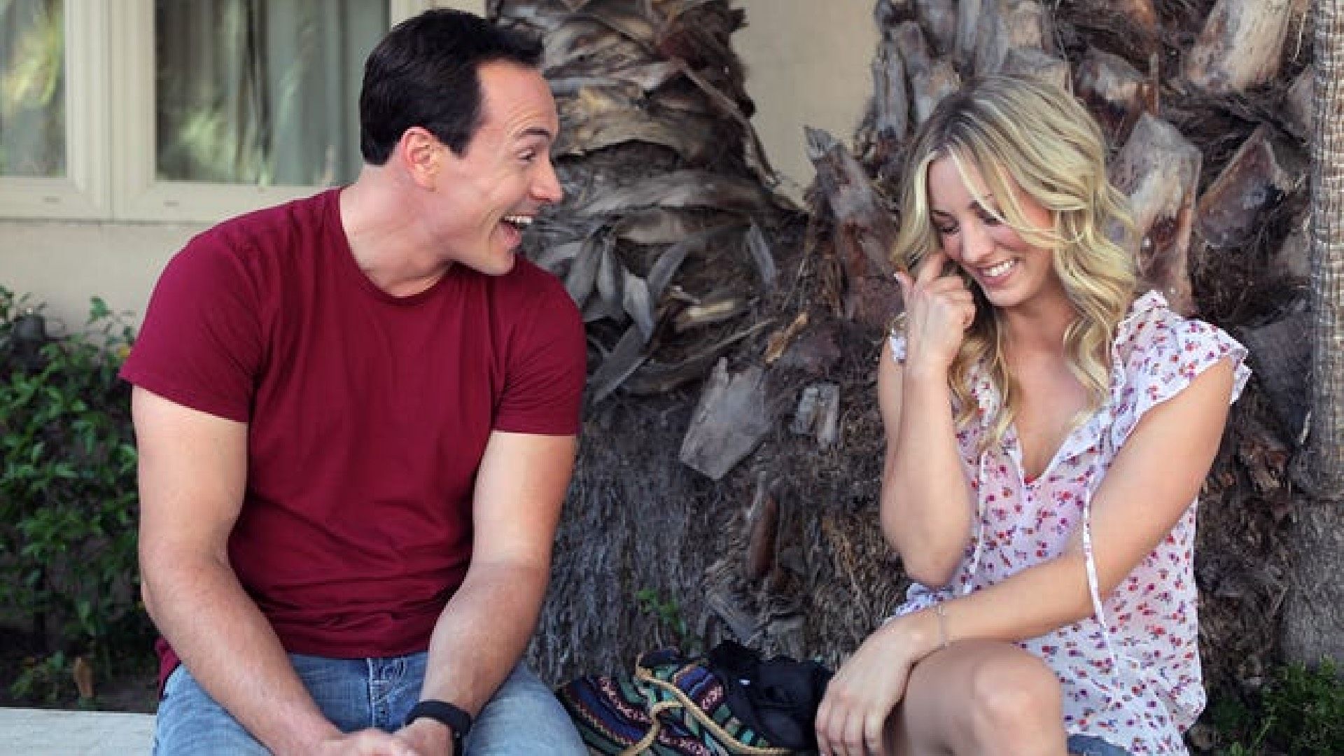 Chris Klein and Kaley Cuoco in Authors Anonymous