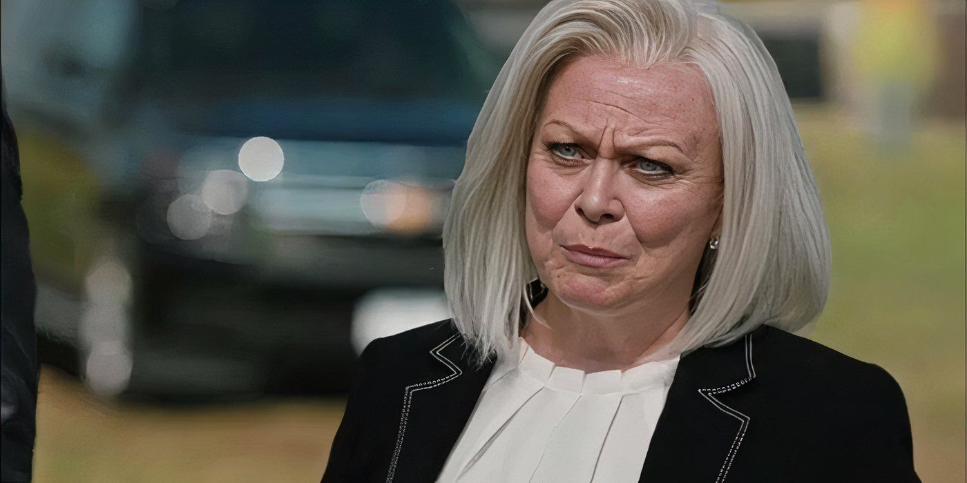 Jacki Weaver as Caroline Warner