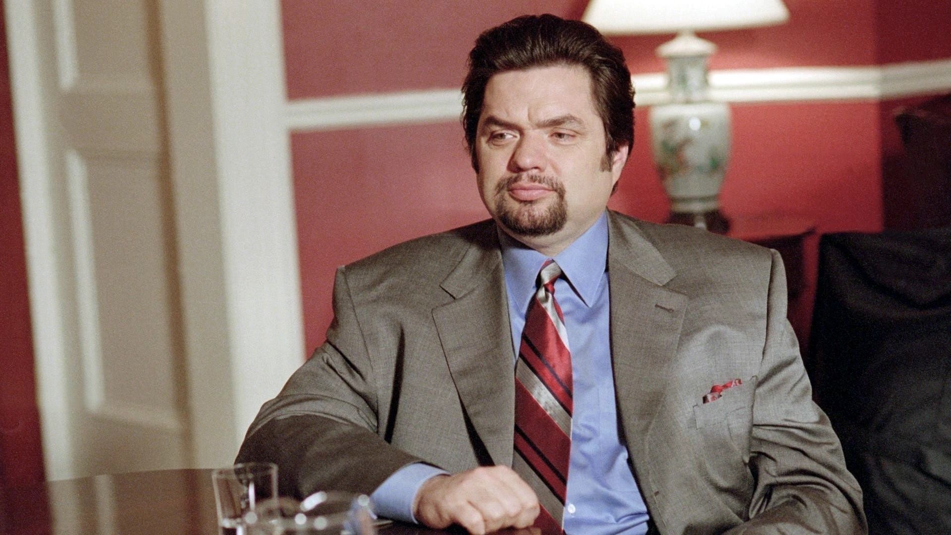 Oliver Platt as Oliver Babish in The West Wing