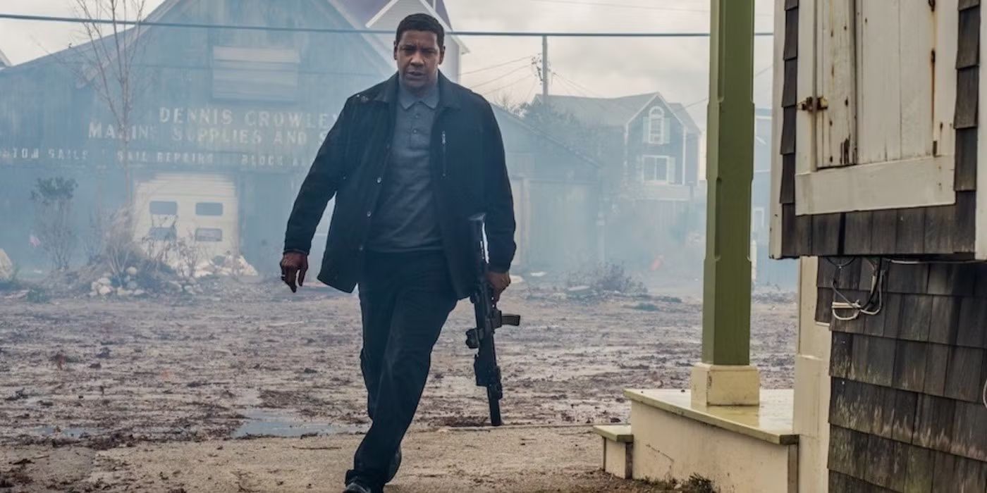 Robert McCall preparing against his attackers at the end of The Equalizer 2