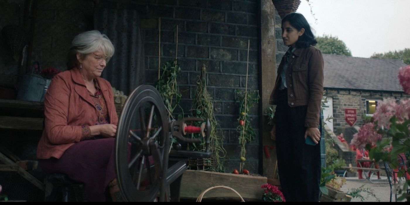Selma and Elisa's Mother from 'The Stolen Girl.'