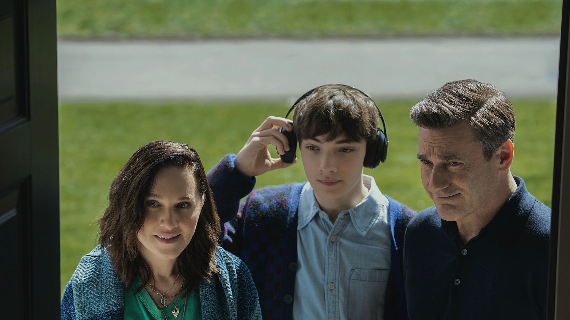Coop at a door with his sister and son in Your Friends & Neighbors