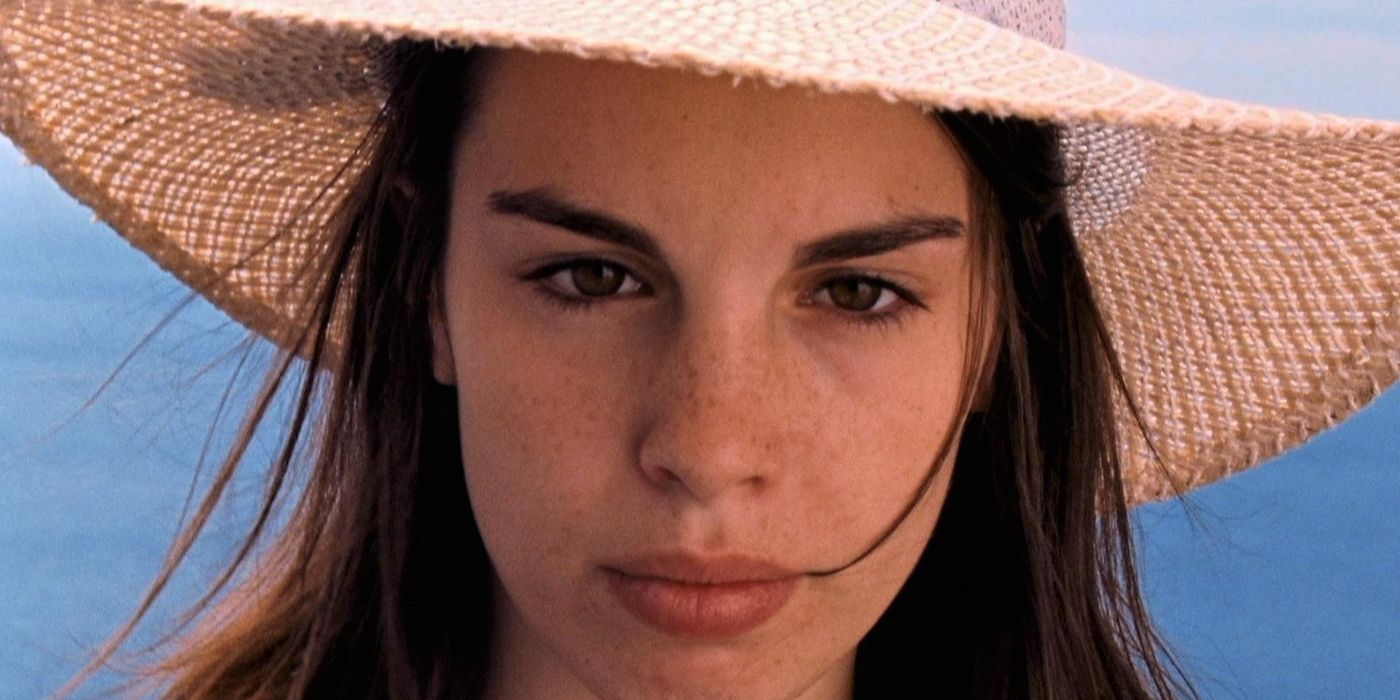 Charlotte Eugène Guibeaud as Ana in 'Amer'
